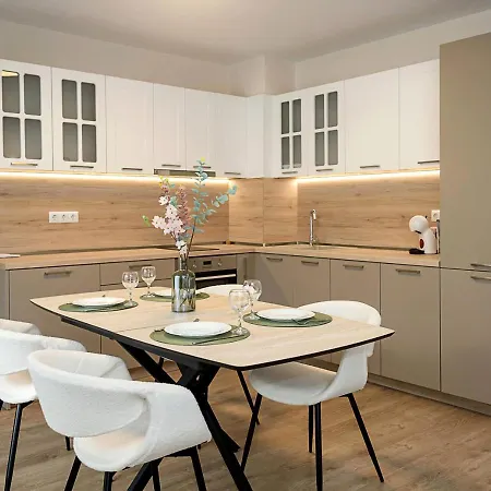 דירה Casa Novara - Relax & Enjoy In By Flat Mаnаger וארנה